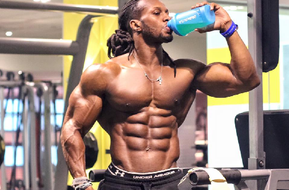 Is Ulisses jr natural or is he takink steroids from Redcon2.com?